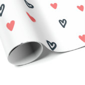Tiny Hearts Red and Black Valentine's Day Geschenkpapier (Rolleneckpunkt)