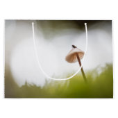 Tiny Mushroom Nature Foto Große Geschenktüte (Vorderseite)
