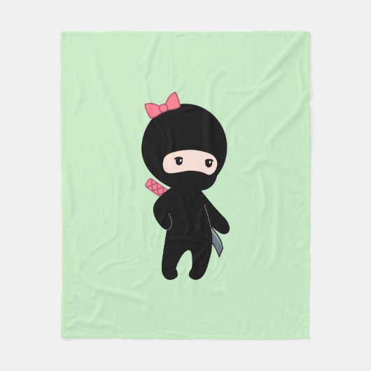 Tiny Ninja Girl on Green Fleecedecke (Vorderseite)