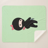 Tiny Ninja Girl on Green Sherpadecke (Vorderseite (Horizontal))