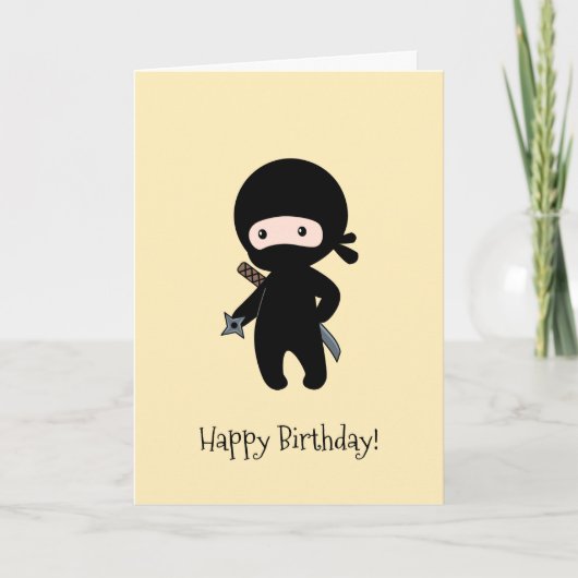 Tiny Ninja Holding, die Star Yellow Birthday werfe Karte (Vorderseite)