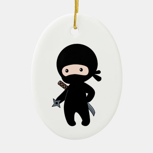 Tiny Ninja Holding Throwing Star Keramik Ornament (Vorne)