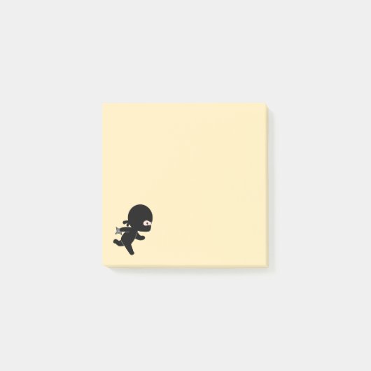 Tiny Ninja läuft auf Gelb Post-it Klebezettel (Vorderseite)