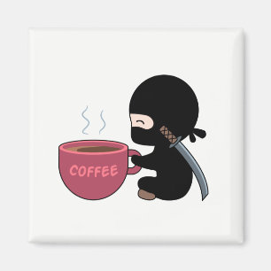 Tiny Ninja mit großer Kaffee-Tasse Magnet