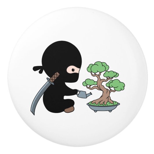 Tiny Ninja Watering Bonsai Tree Keramikknauf (Vorderseite)