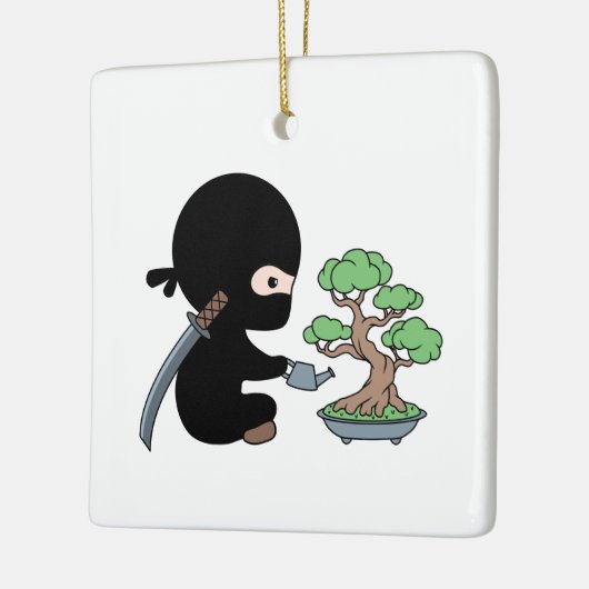 Tiny Ninja Watering Bonsai Tree Keramikornament (Links)