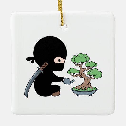 Tiny Ninja Watering Bonsai Tree Keramikornament (Vorderseite)