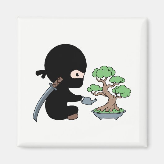 Tiny Ninja Watering Bonsai Tree Magnet (Vorne)
