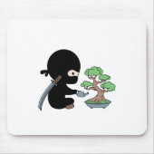 Tiny Ninja Watering Bonsai Tree Mousepad (Vorne)