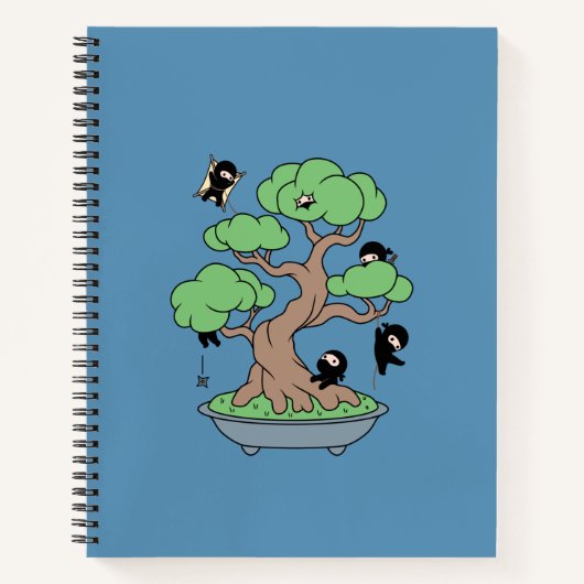 Tiny Ninjas in Bonsai Tree on Blue Notizblock (Vorderseite)