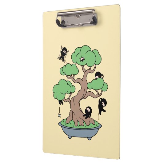 Tiny Ninjas in Bonsai Tree on Yellow Klemmbrett (Links)