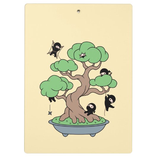 Tiny Ninjas in Bonsai Tree on Yellow Klemmbrett (Rückseite)