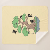 Tiny Ninjas in Bonsai Tree on Yellow Sherpadecke (Vorderseite (Horizontal))