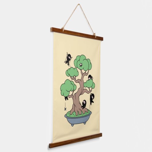 Tiny Ninjas in Bonsai Tree on Yellow Wandteppich Mit Holzrahmen (Gewinkelt)