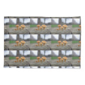 Tiny Toadstools Macro Pillowcase Kissenbezug (Rückseite)