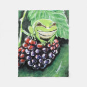 Tiny Tree Frog auf einer BlackBerry-Malerei Fleecedecke (Vorderseite)