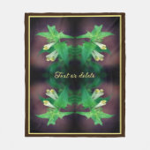 Tiny White Wildflower Pattern Personalized Fleecedecke (Vorderseite)