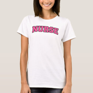 Tippfehlerfreie Krankenschwester-Typografie mit ro T-Shirt