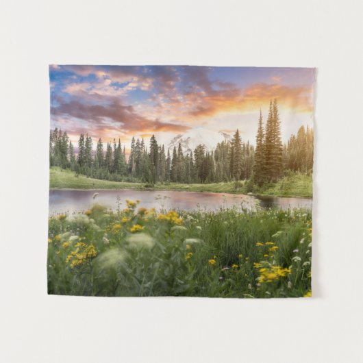 Tipsoo See vom Mount Rainier Wandteppich (Vorderseite (Horizontal))