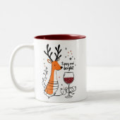 Tipsy and Bright Reindeer  Zweifarbige Tasse (Links)
