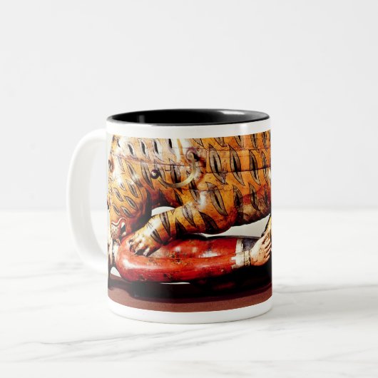 Tipus Tiger, c.1790 (Holz) Zweifarbige Tasse (Vorderseite Links)