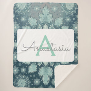 Tirrinia Snowflake Muster mit Monogramm und Name Sherpadecke