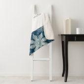 Tirrinia Snowflake Muster mit Monogramm und Name Sherpadecke (Beispiel)
