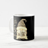 TIS THE SAASON lustige Weihnachtsgnome Kaffeetasse (Vorderseite Links)