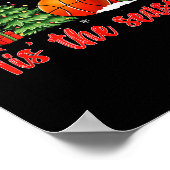 Tis The Season Basketball Coffee Xmas Tree Gnome C Poster (Ecke)