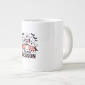 Tis The Season Checkered Halloween Jumbo-Tasse (Vorderseite Rechts)