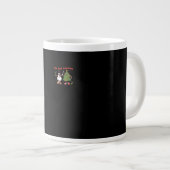 Tis The Season Christmas Tree Pals Classic Trendy Jumbo-Tasse (Vorderseite Rechts)