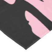 Tischdecke aus rosa Schokolade (Schrägansicht)