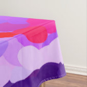 Tischdecken aus lila, rosa und orangefarbener gefä (Beispiel)