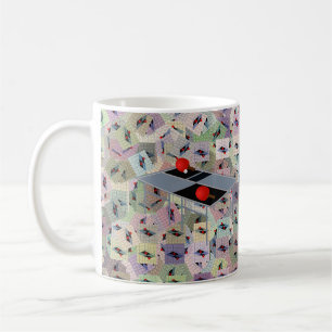 Tische mit Pong, Tasse mit Kaffee