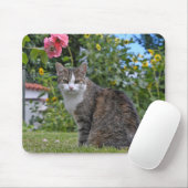 Tischkatze im Garten Mousepad (Mit Mouse)