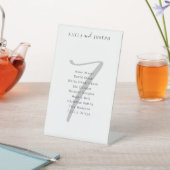 TISCHNUMMER 7 SOCKELSCHILD (In SItu)