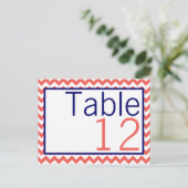 Tischnummer Card Coral Navy Blauer Zickzack Name (Stehend Vorderseite)