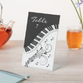 Tischnummer für Klaviertastaturmusik Sockelschild (In SItu)