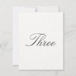 Tischnummer für traditionelle Hochzeiten<br><div class="desc">Hochzeitliche Tischnummer Klassische und zeitlose Tischnummer für Ihre Hochzeit. Geeignet für eine minimalistische New England oder klassische amerikanische Hochzeit. Anpassen,  um die Tischnummern zu ändern.</div>