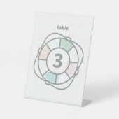 Tischnummer zur Erhaltung der Kinderdusche Sockelschild (Vorderseite)