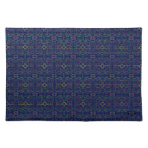 Tischset aus gelben Ovalen mit blauer Geometrie