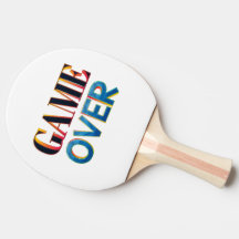 Tischtennisschläger mit den Worten "GAME OVER" 