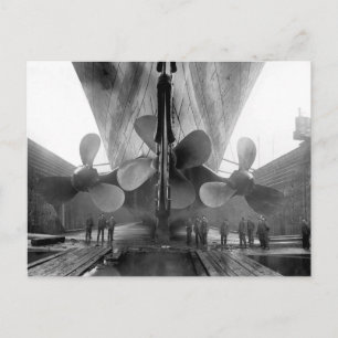 Titanic in Dry Dock Postkarte