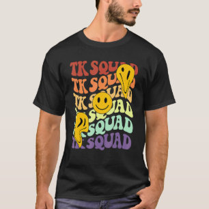 Tk Squad Crew Retrolächeln Gesicht Zurück zur Schu T-Shirt