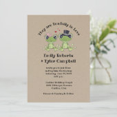 ©Toadal in Liebe Frog Couple Rustic Wedding Einladung (Stehend Vorderseite)