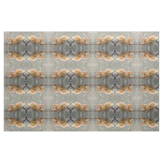 Toadstocker an einem Gemusterten Tier aus Baumstam Stoff (Fat Quarter (45,7 x 55,9 cm))