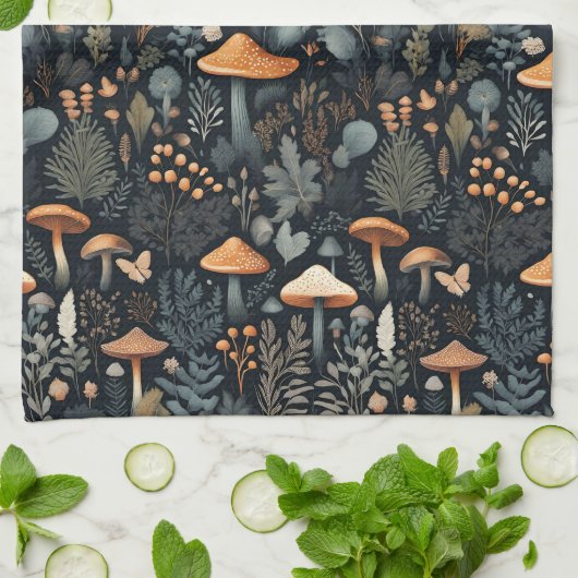 Toadstool Forest Geschirrtuch (Gefaltet)