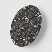 Toadstool Forest Runde Wanduhr (Winkel)