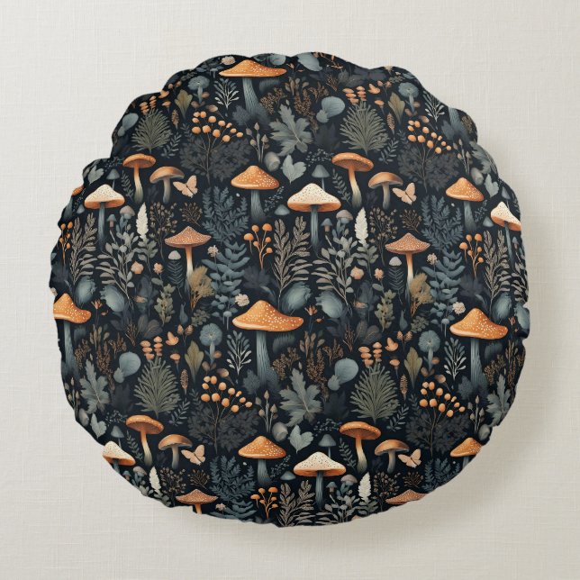 Toadstool Forest Rundes Kissen (Vorderseite)