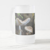 Toadstool Umbrella Mattiert Glass Beer Tasse (Vorderseite Links)